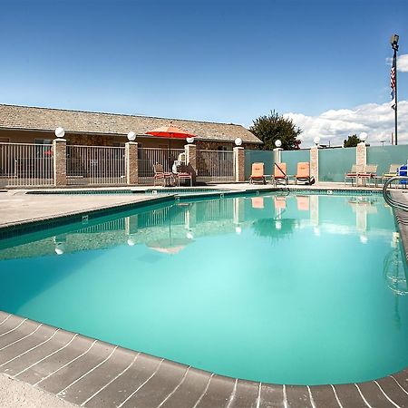 Antlers Inn Вернал Экстерьер фото